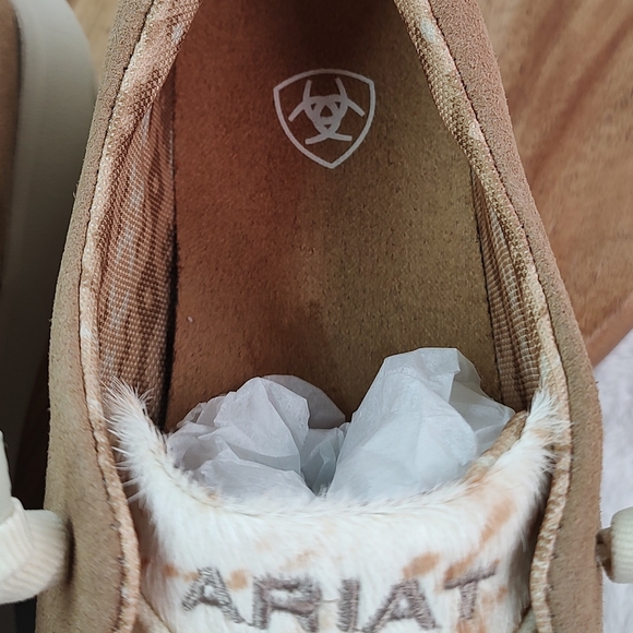 Ariat Women’s Slip On Shoes Cow Hair On Hide Top Suede Sides 10044589 - Picture 8 of 8